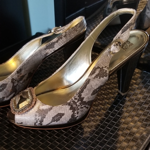 Peep toe sling back sandles never worn - Picture 3 of 4